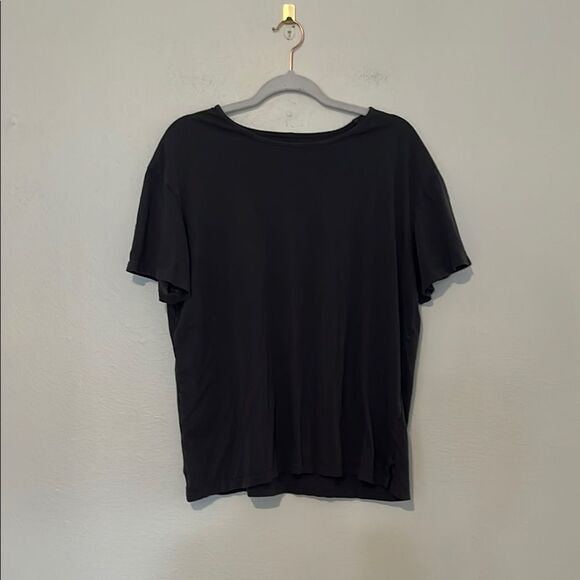 Esby Black Relaxed Short Sleeve Tee - Picture 1 of 5